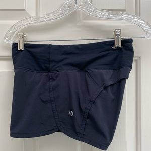 🌟Lululemon Speed It Up Shorts 4 - Size 4🌟